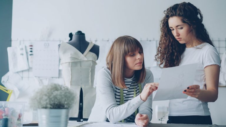 10 pomysłów na mikro-kolekcje, które łatwo zacząć