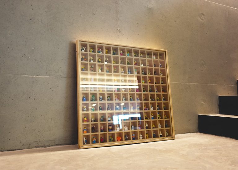 Jak korzystać z muzealnych archiwów i zbiorów – poradnik dla początkujących badaczy