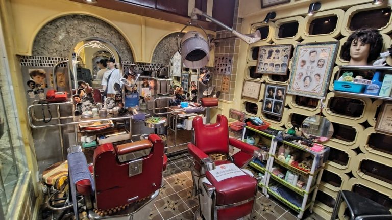 Kolekcjonowanie papierowych opakowań z PRL-u