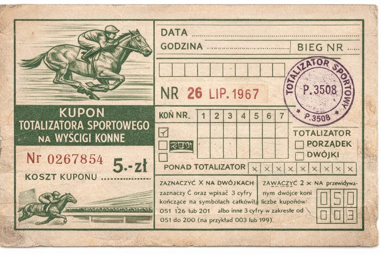 Stare kupony bukmacherskie i blankiety totalizatorów – małe pamiątki z historią